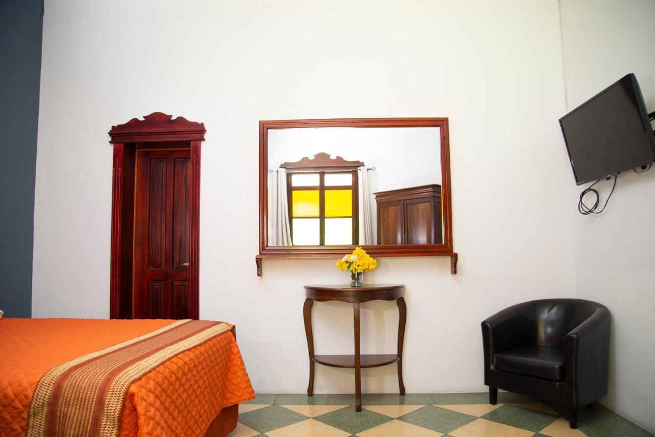 Hotel Casa Salome グアテマラシティ エクステリア 写真